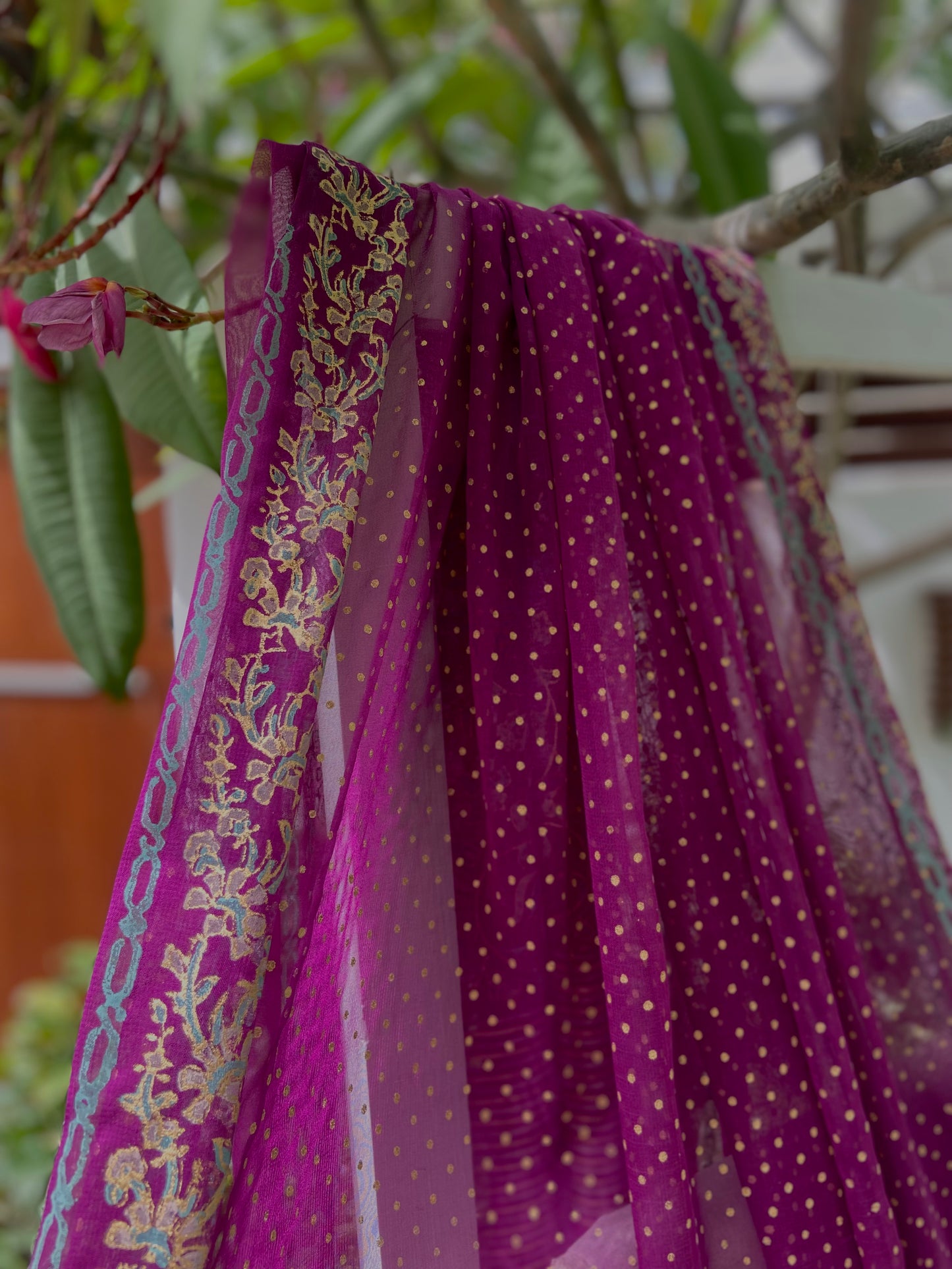 Beige Magenta