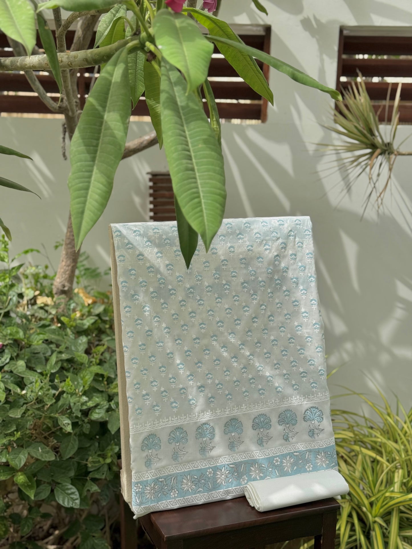 Lawn 2 PC - White