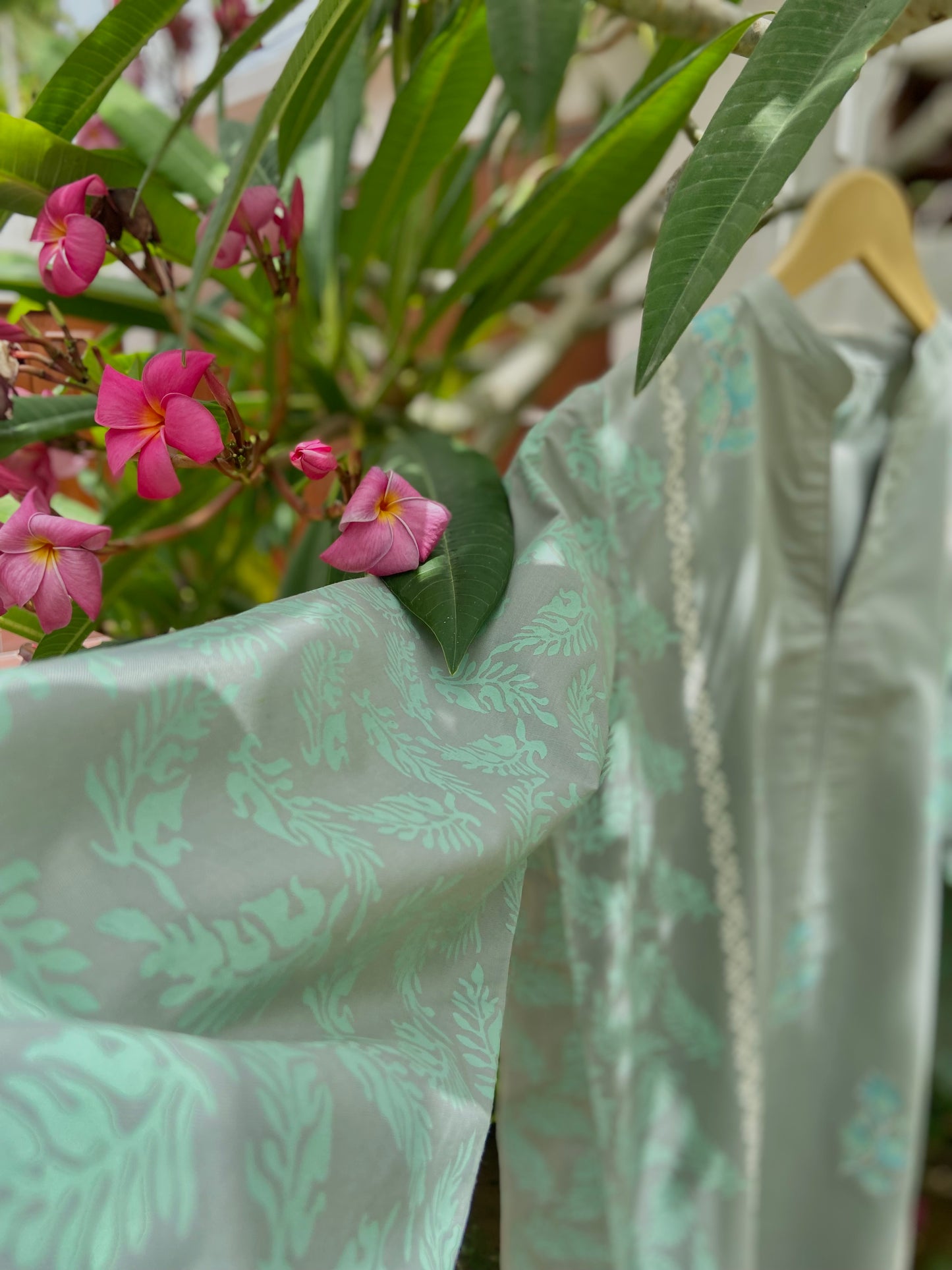 Mint Grey