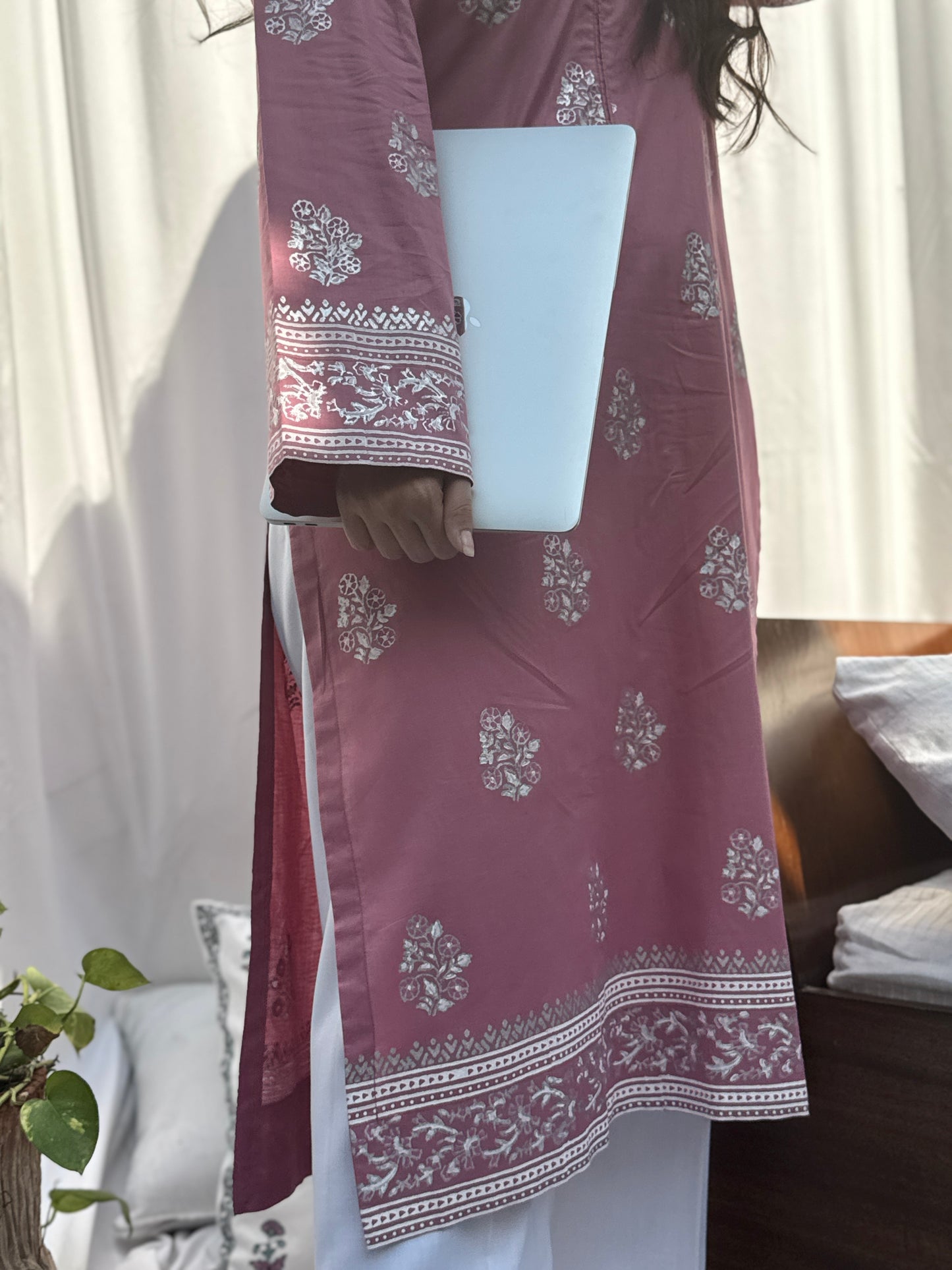 KASHMIRI PINK KURTA