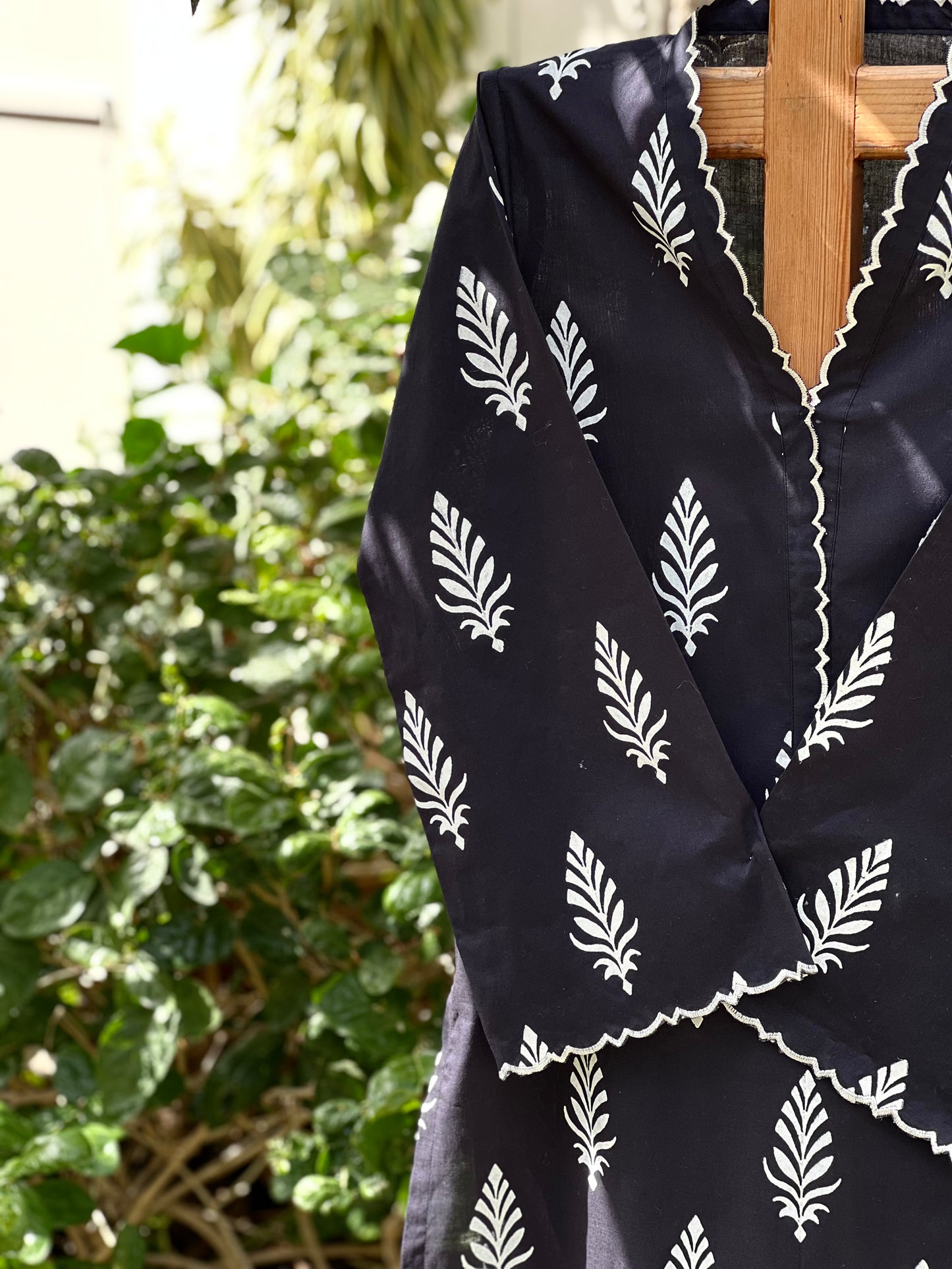 Raven kurti