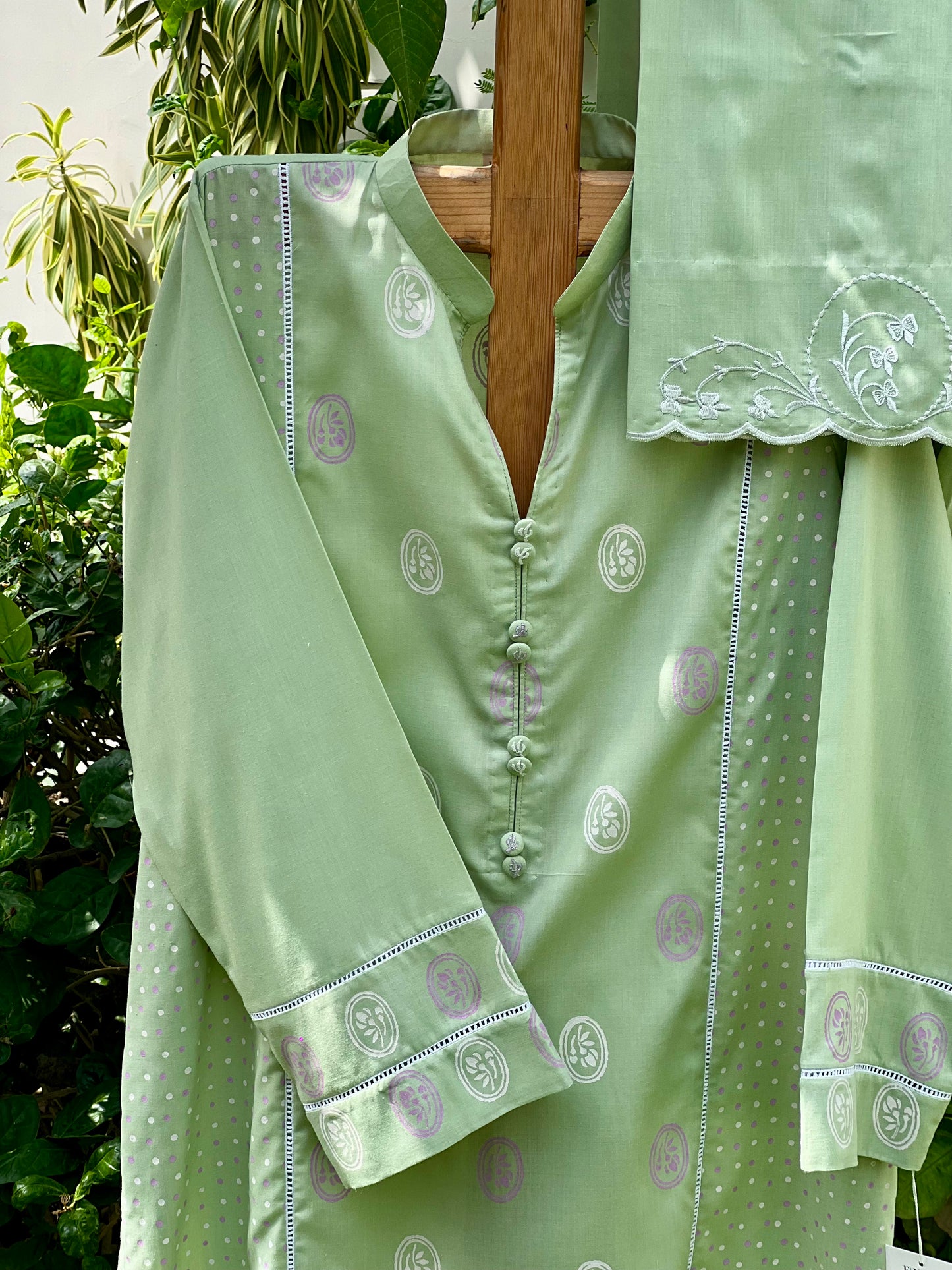 medallion 2pc