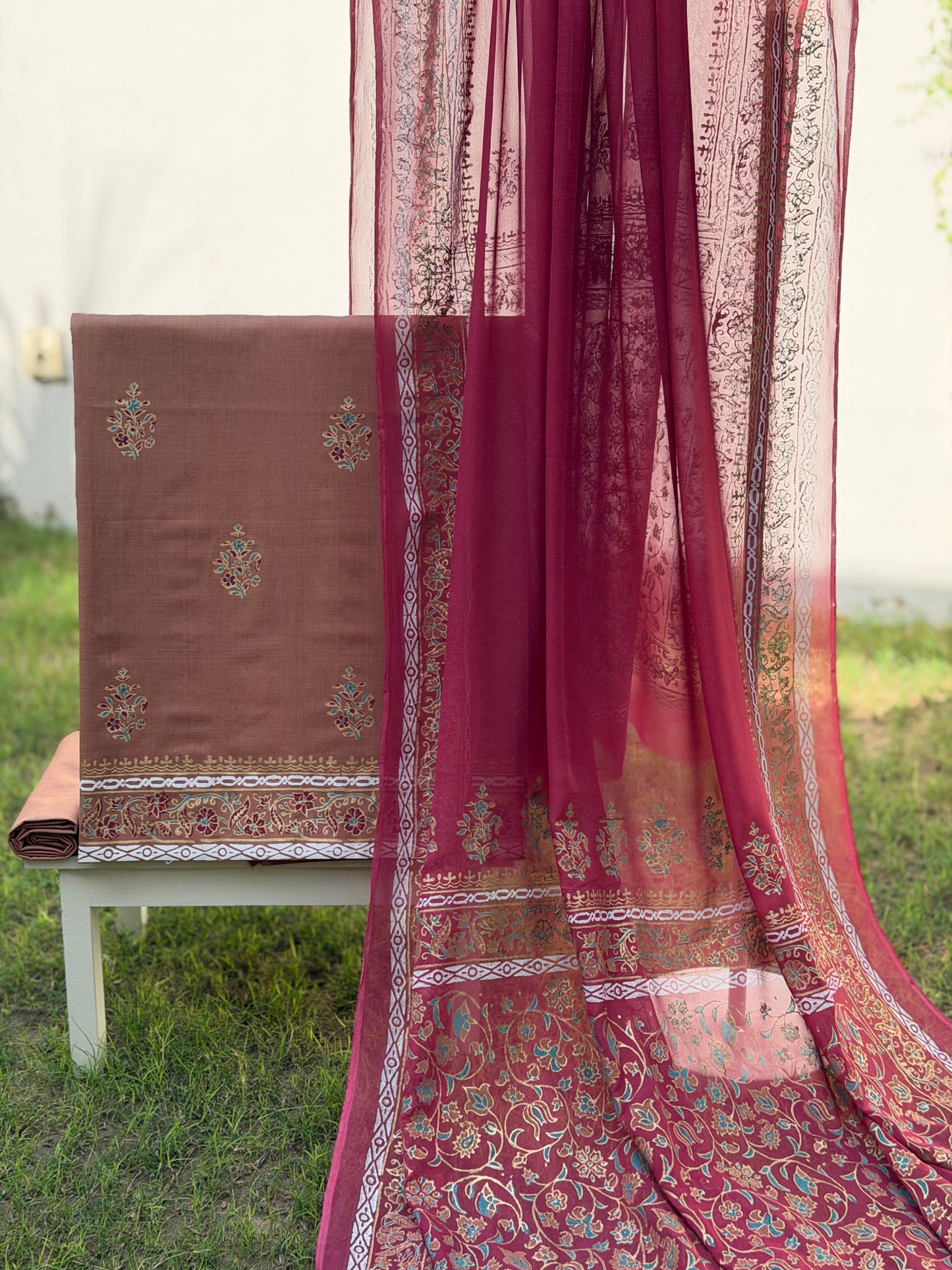 Peach & Pink.
