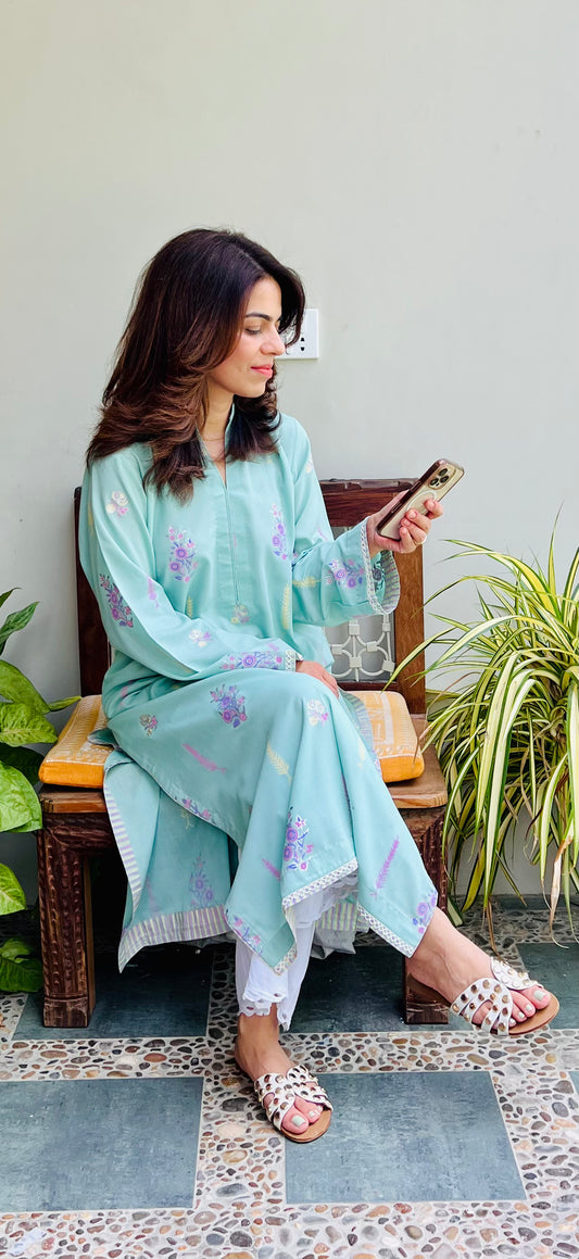 Tiffany kurta