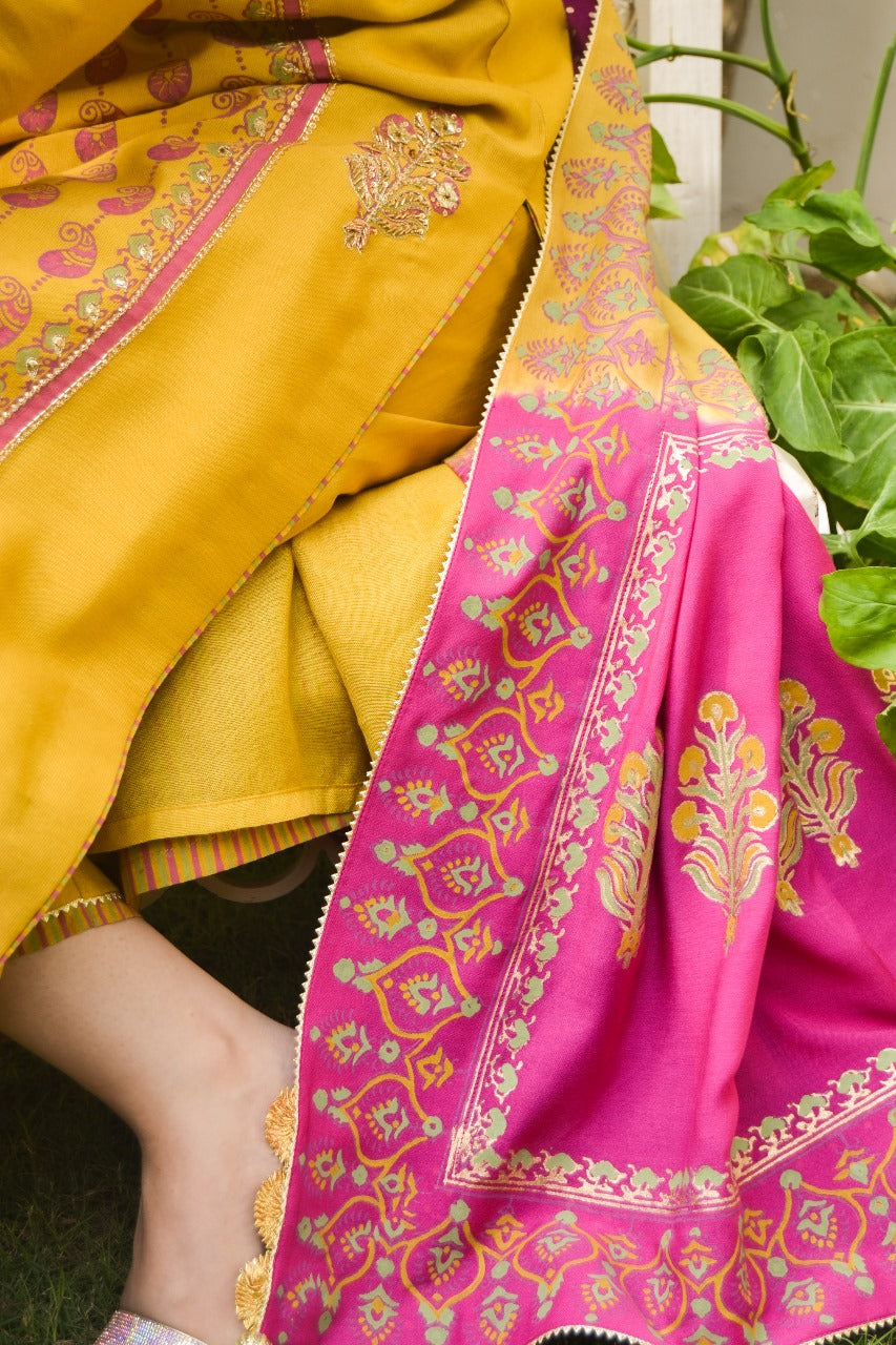 Yellow & Pink Magenta